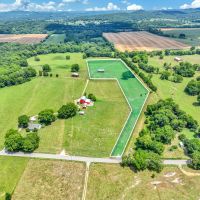 8 surveyed acres in Trousdale County Tennessee