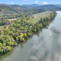 Stone Bridge Farms 70 beautiful acres on the Cumberland River located in Smith County Tennessee