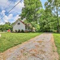 Beautiful home and 70.3 acres located in Macon County Tennessee images 3