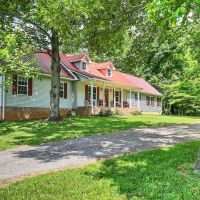 Beautiful home and 70.3 acres located in Macon County Tennessee images 4