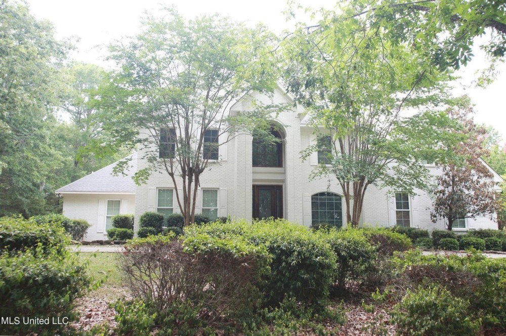 5 Bed 5 Bath Home on 15 Acres 4 Acre Stocked Lake Flora MS featured image