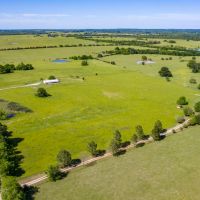 400 Acre Cattle Ranch Hunting Property with home images 2