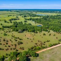 400 Acre Cattle Ranch Hunting Property with home images 3
