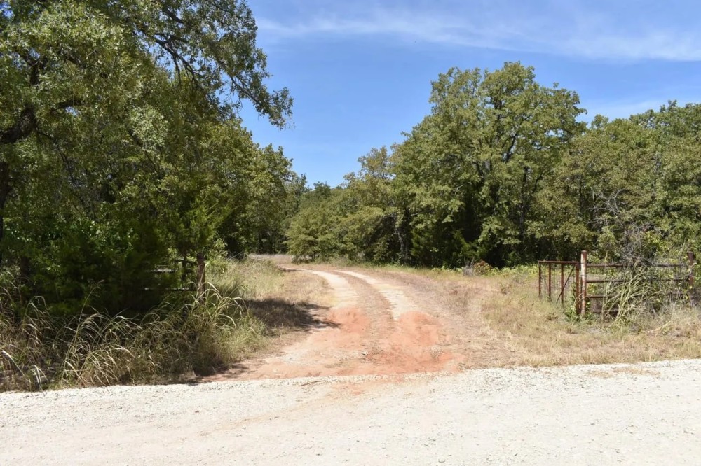 1799 CR 416 Saint Jo Tx featured image