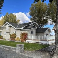 Burns Oregon Horse Ranch on the Silvies River images 2