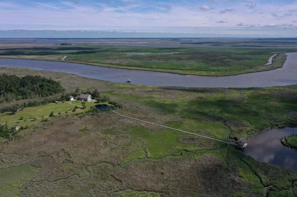 Black Island Waterfront Estate featured image