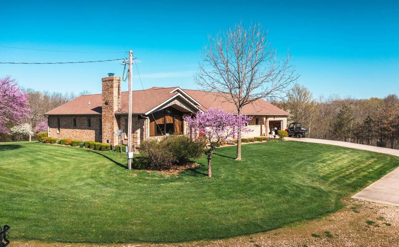 Moberly Oasis Hunting Land for Sale