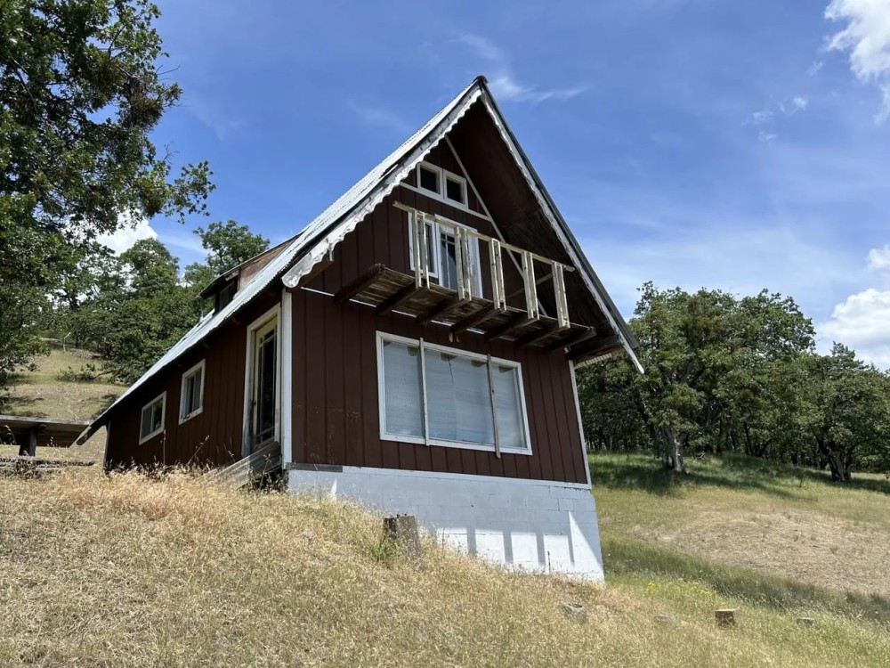 Hunting Cabin in Mad River featured image