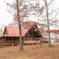 Gorgeous 2-Story Log Home with 17 ac - images 3