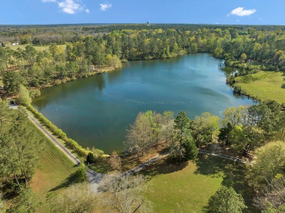 12ac Lake Home Farm featured image