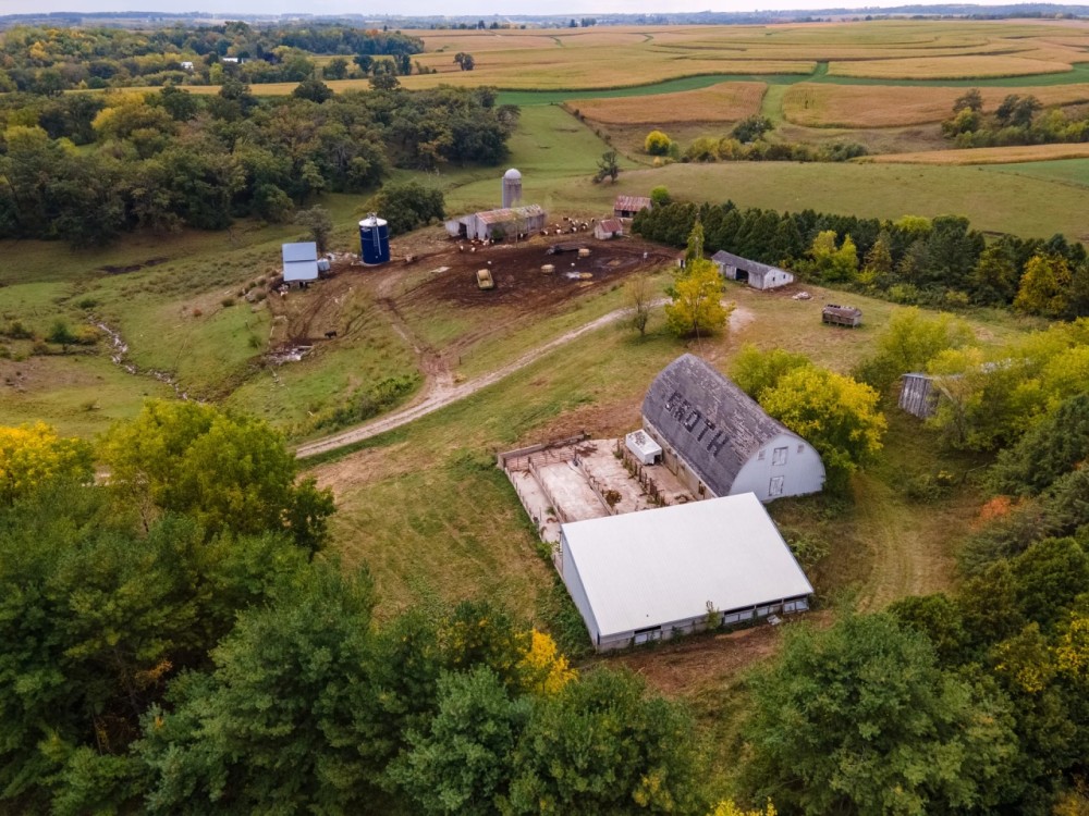 Winneshiek County Iowa 48 - Acre Property featured image