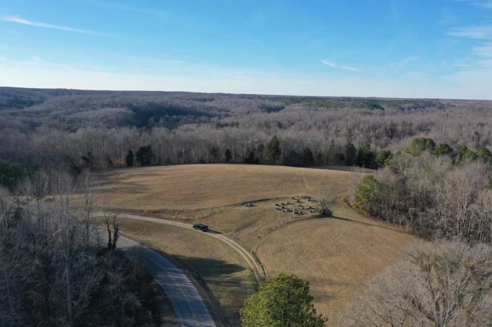 Build Farm Hunt Beautful location in Lawerence County featured image
