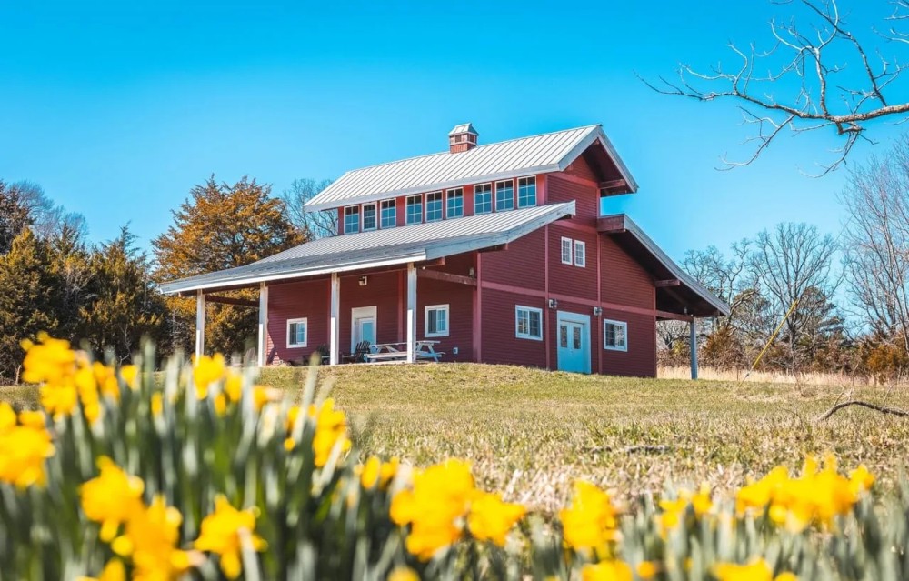 Red Barn Lodge featured image