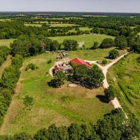 5 640 sq ft Under Roof 5 bedroom 10 - Acres Strawberry Arkansas images 2