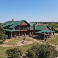 LODGE HORSE TRAINING FACILITY FOR SALE LAND BOWIE TEXAS