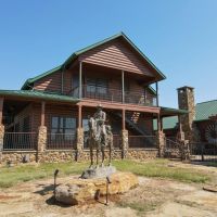 LODGE HORSE TRAINING FACILITY FOR SALE LAND BOWIE TEXAS images 3