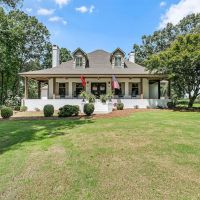 Country Home Acreage in TN