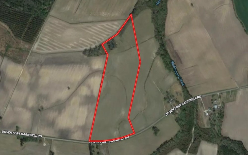 31.97 acres of Residential and Agricultural Land For Sale in Craven County NC featured image