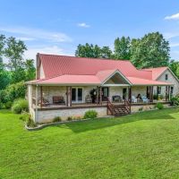 100 Acres in Clay County Tennessee - Private Retreat with Spacious House and Abundant Land images 5