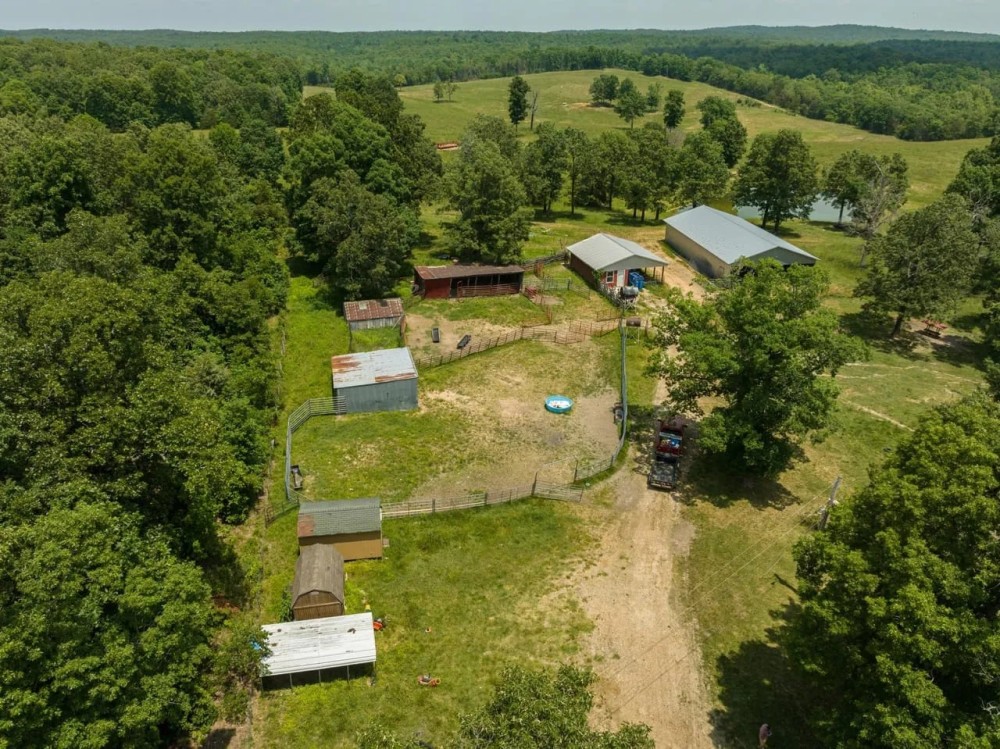 173 - Acre turn key farm in Evening Shade Arkansas featured image