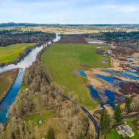 Land with Riverfront Access in Cowlitz County