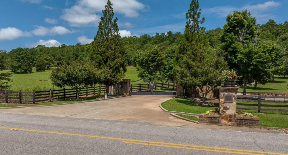 Cedar Valley Farm featured image