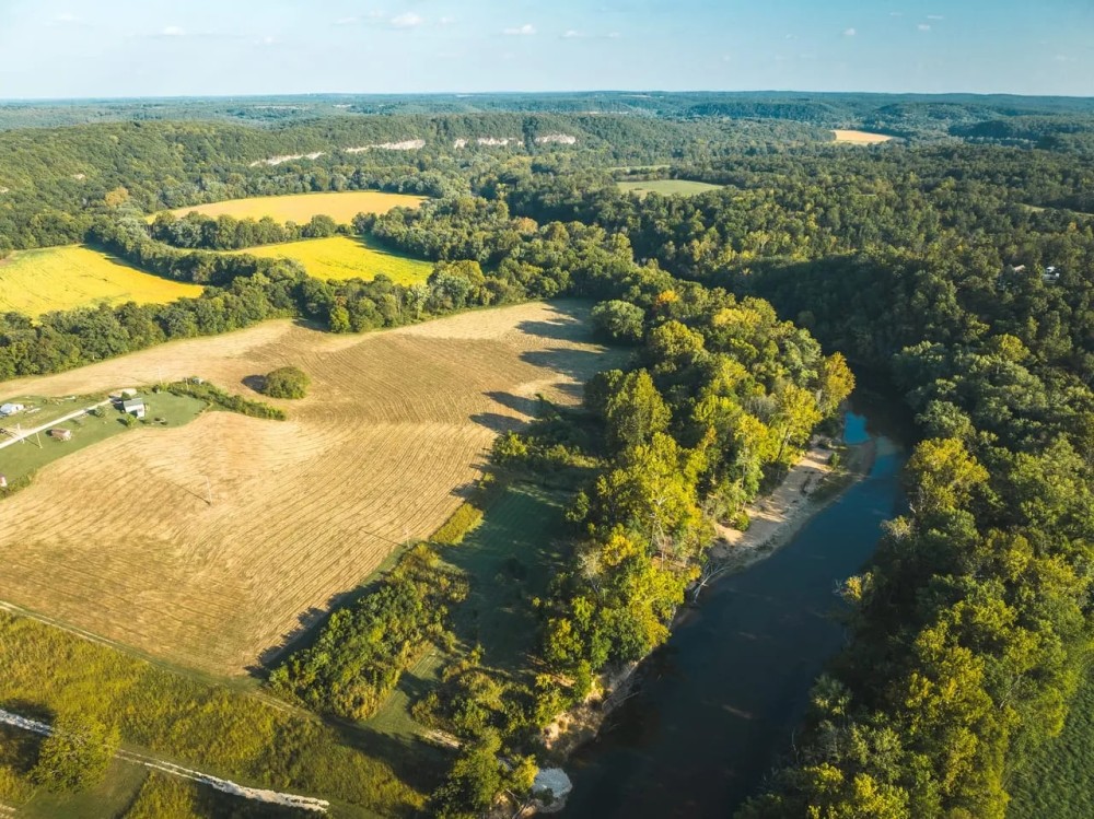 Farmhouse and Cabin on the Gasconade River featured image