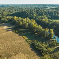 Farmhouse and Cabin on the Gasconade River images 3