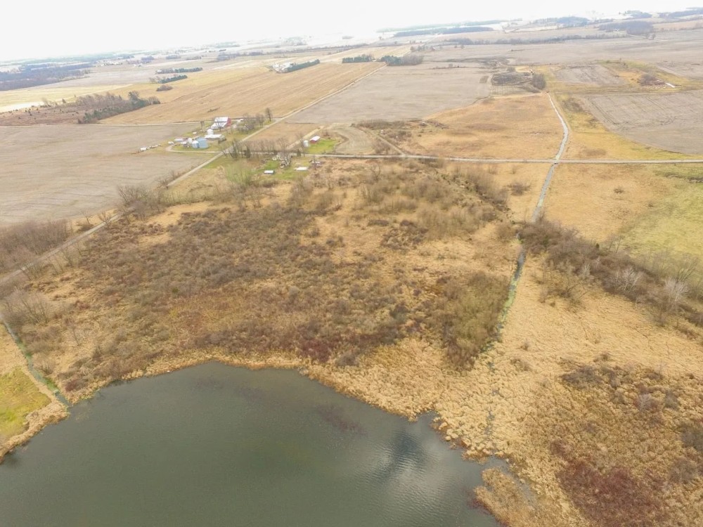 Home On Bruce Lake For Sale - 19.7 - Acres - Kewanna Indiana Fulton County featured image