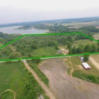 Home On Bruce Lake For Sale - 19.7 - Acres - Kewanna Indiana Fulton County images 2