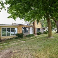 Home On Bruce Lake For Sale - 19.7 - Acres - Kewanna Indiana Fulton County images 3