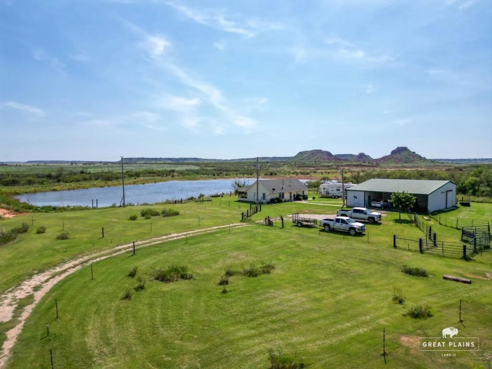 Country Curve Ranch featured image
