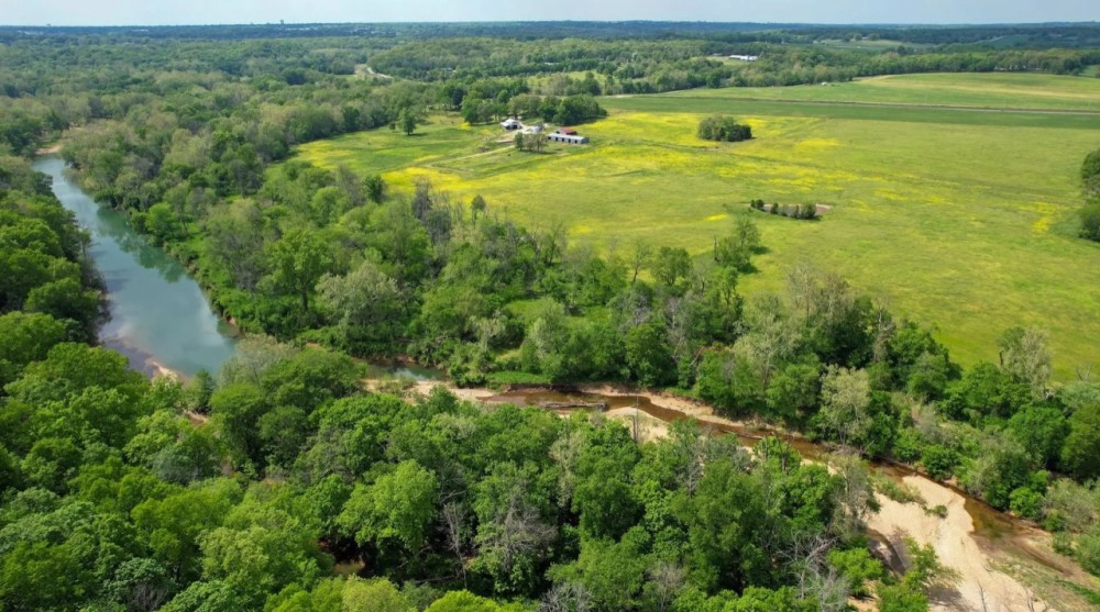 Rec Tract On The James River Near Springfield featured image