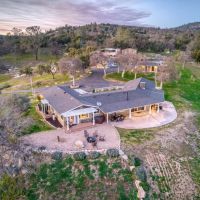 Love Ranch images 3