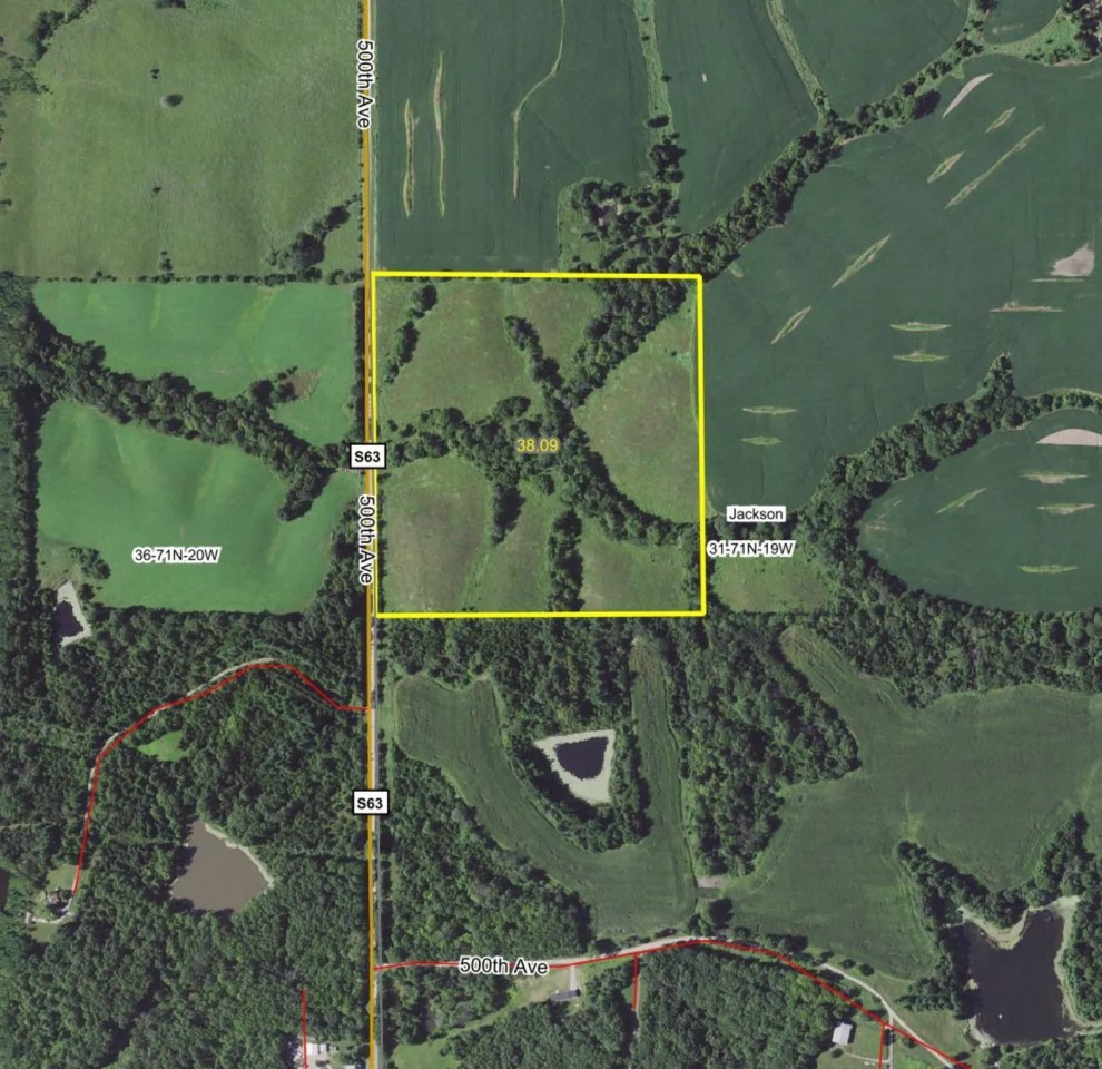 2 homes at Wind and Waves plus 40 m l acres in Melrose IA featured image