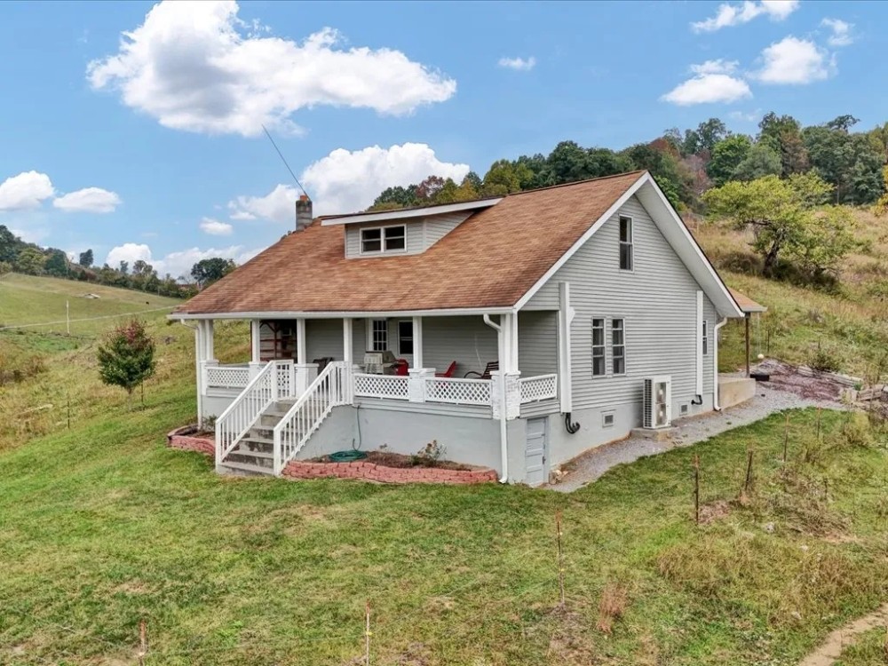 Remodeled Farmhouse on 61.82 Acres featured image