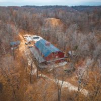 The Estate on Creek Rd images 3