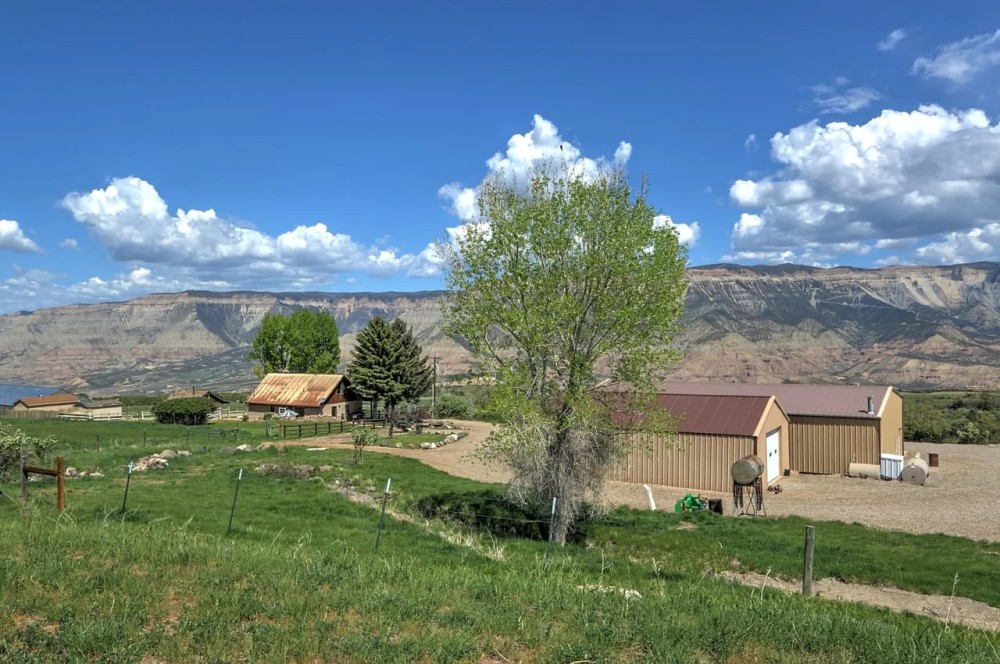 Holmes Mesa Ranch Parachute Colorado featured image