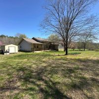 3 Bed 2 Bath 13 - Acres Year Round Creek Pasture Pleasant Grove Arkansas images 2
