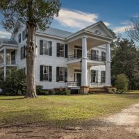 Antebellum Style Home with 223 Acres in Clarke County
