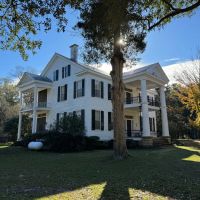 Antebellum Style Home with 223 Acres in Clarke County images 3