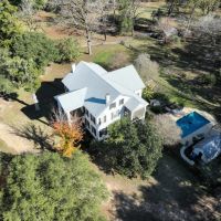 Antebellum Style Home with 223 Acres in Clarke County images 4