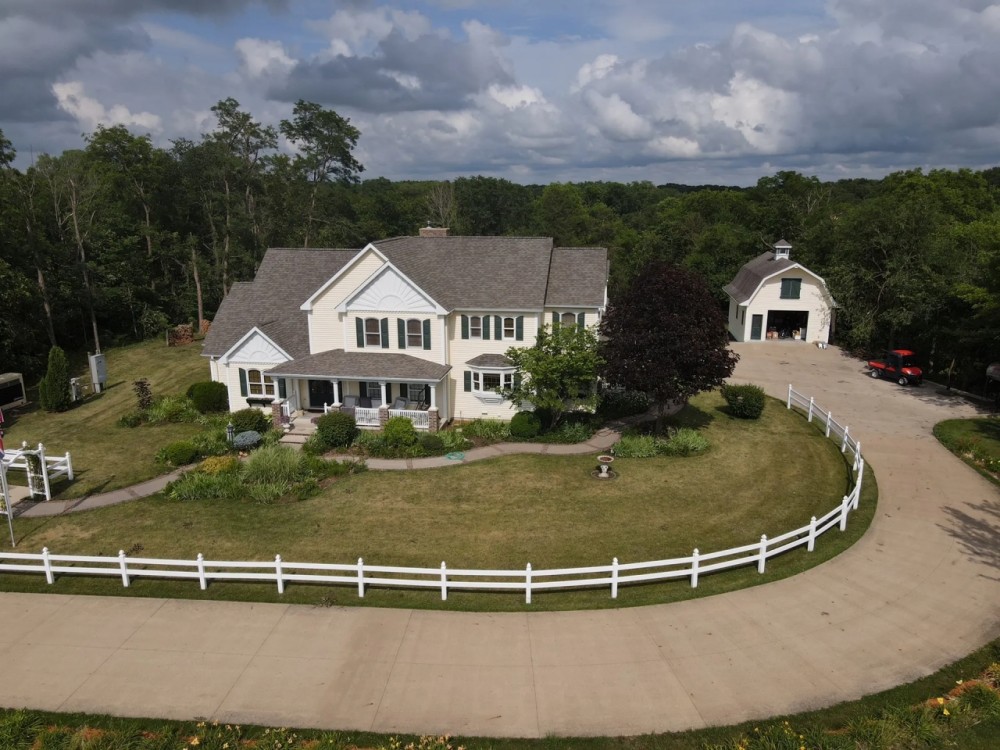 Hancock County Illinois Home and Acreage for Sale featured image