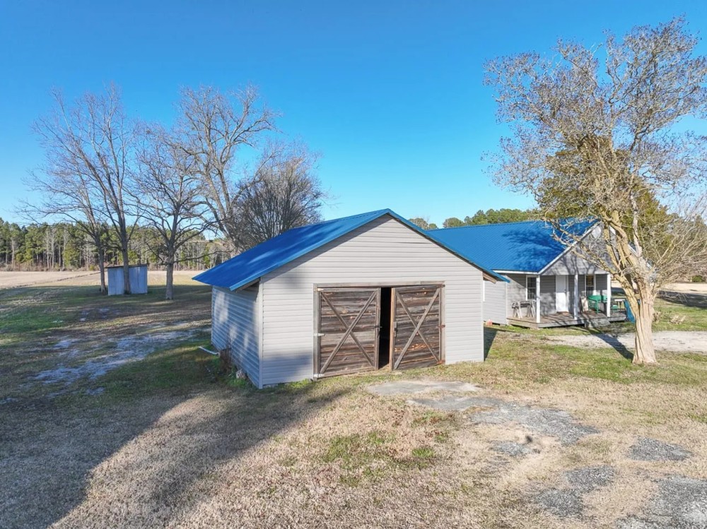 26 acres of Land and Farmhouse For Sale in Washington County NC featured image