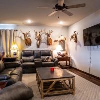 Newport Hunting Lodge images 2