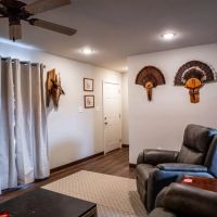 Newport Hunting Lodge images 3