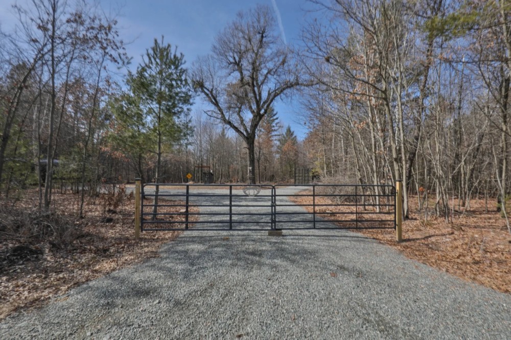 Hunting Camp for Sale in Clark County Wisconsin featured image