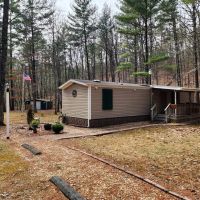 1.88 acres Adjoining National Forest with Completely Furnished Mobile Home in Augusta County VA