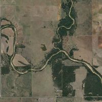 1600 acres, over 2 miles of creek, many ponds, hardwood forest, atv trails