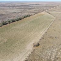 CR 328 VERSATILE Hunting Dryland Farm images 3
